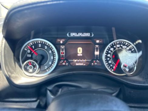 Used 2022 RAM 1500 Laramie AWD/4WD image 9