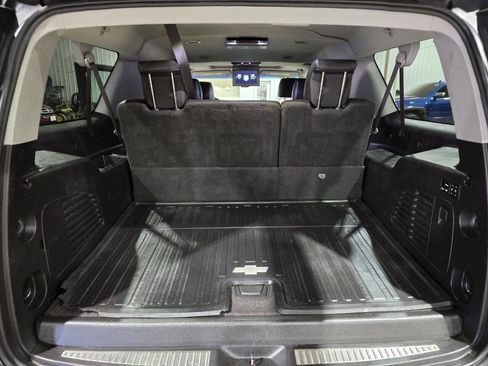 Used 2017 Chevrolet Suburban Premier image 39
