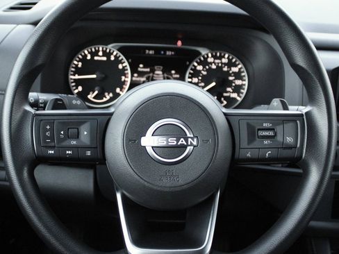 Certified 2024 Nissan Pathfinder S image 29