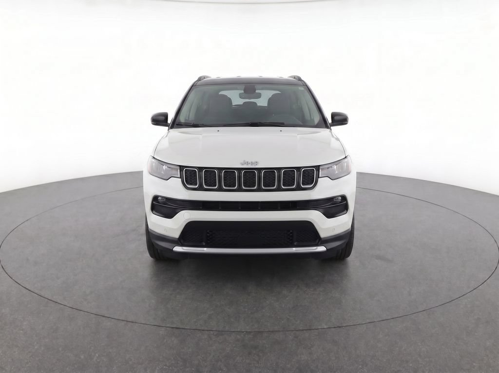 Used 2025 Jeep Compass Limited AWD/4WD image 5