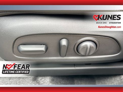 New 2025 Buick Envista Avenir image 26