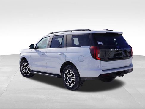 New 2026 Ford Expedition Active image 5