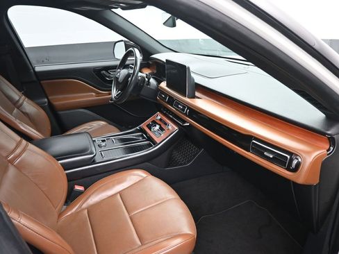 Used 2020 Lincoln Aviator Reserve w/ Class IV Trailer Tow Package image 13