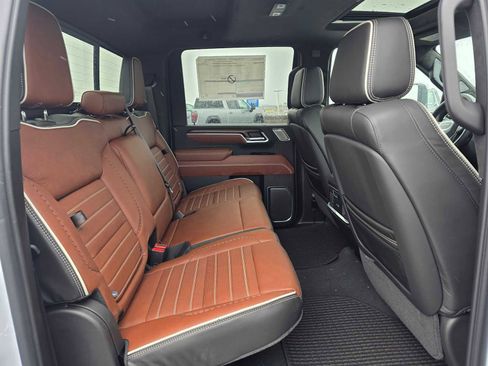New 2026 GMC Sierra 3500 Denali Ultimate AWD/4WD image 12