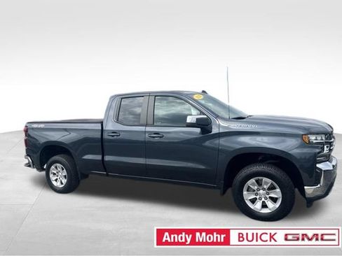 Used 2020 Chevrolet Silverado 1500 LT w/ Trailering Package AWD/4WD image 12