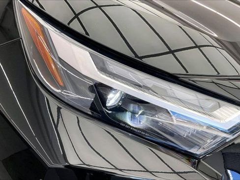 Used 2024 Toyota RAV4 Adventure image 29