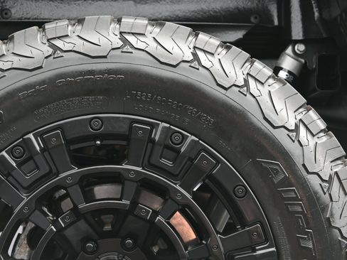 Used 2023 Ford F150 Lariat w/ Equipment Group 502A High AWD/4WD image 45