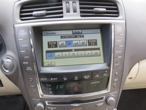 Used 2010 Lexus IS 250 RWD image 20