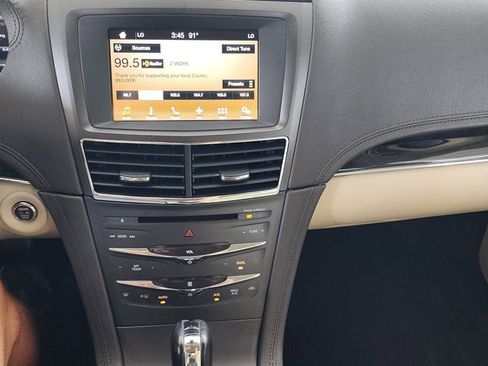 Used 2018 Lincoln MKT AWD w/ Technology Package image 28