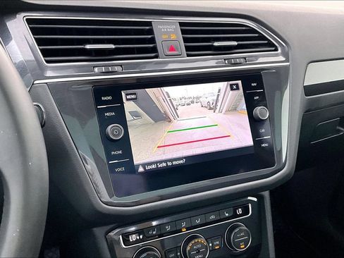 Used 2020 Volkswagen Tiguan SEL Premium R-Line AWD/4WD image 28