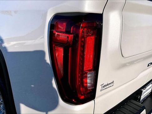 Used 2022 GMC Sierra 1500 Denali w/ Denali Premium Package image 24