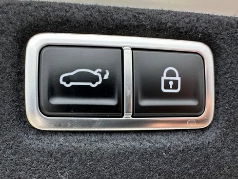 Used 2025 Hyundai Sonata Limited FWD image 9