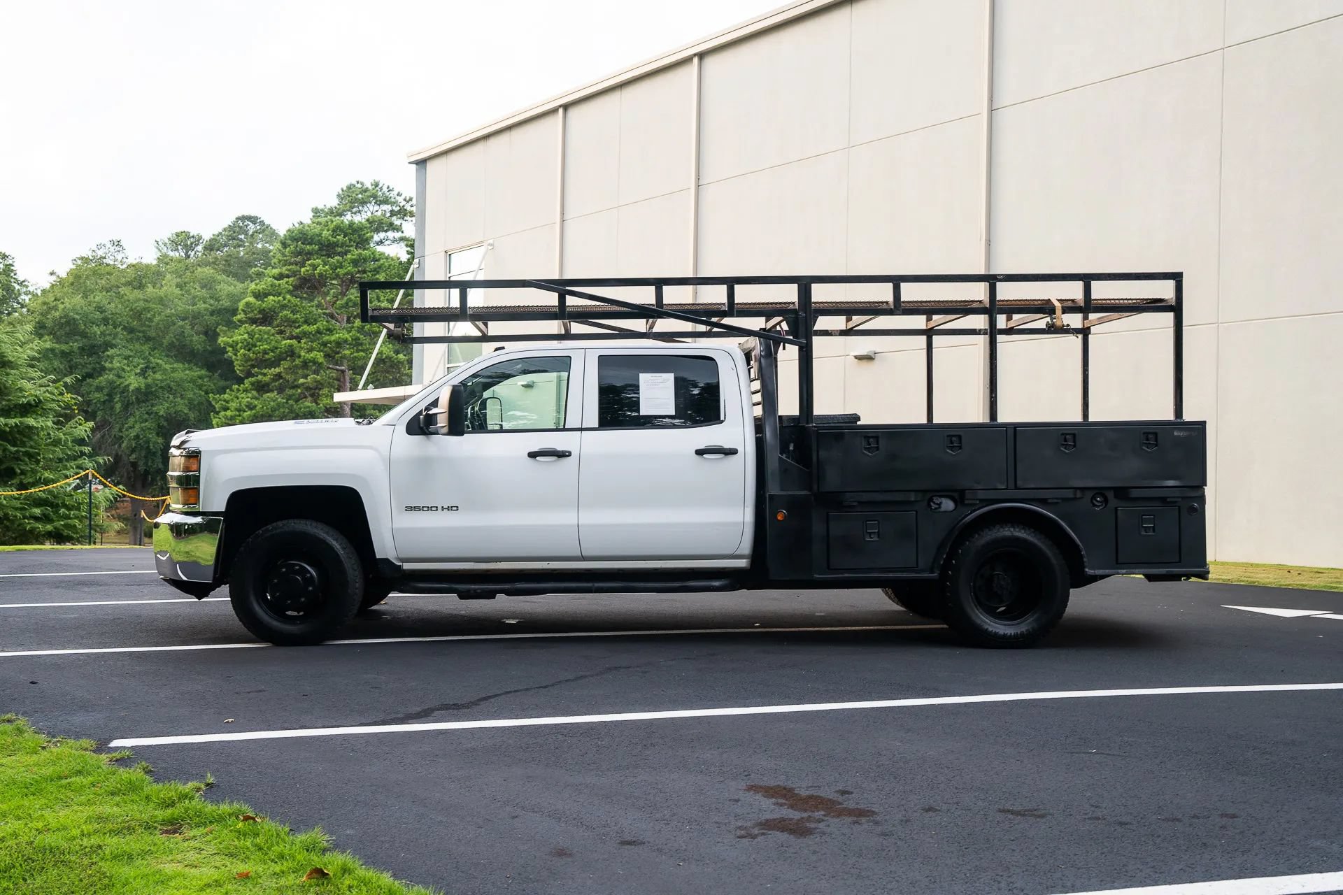 Used 2015 Chevrolet Silverado 3500 W/T w/ WT Convenience Package AWD/4WD image 4