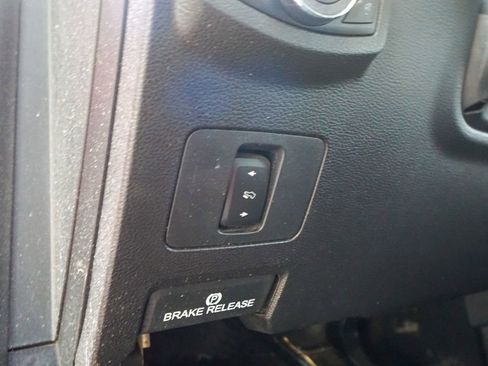 Used 2018 Ford F250 Lariat w/ Lariat Value Package image 21