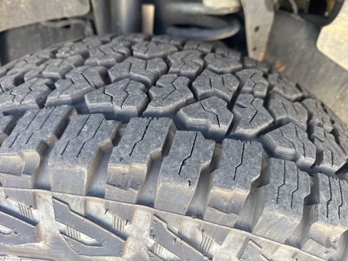 Used 2015 RAM 2500 Laramie w/ Convenience Group image 10