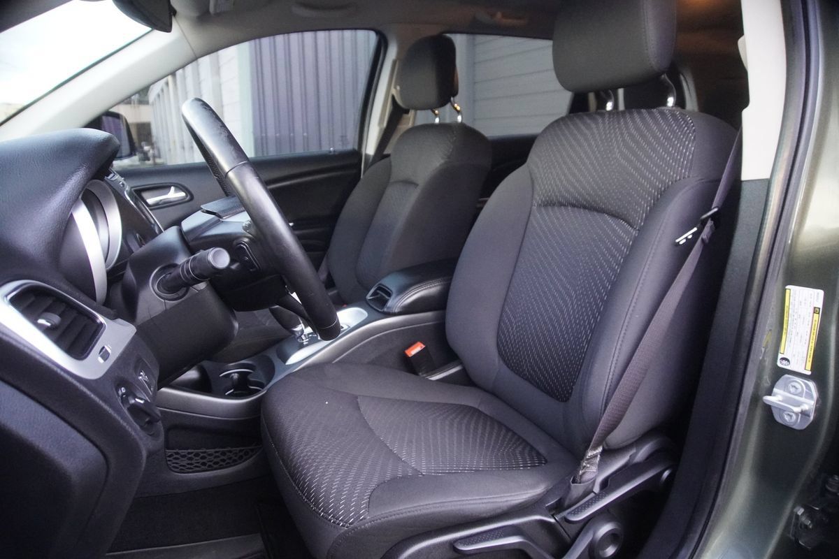 Used 2018 Dodge Journey SE w/ Popular Equipment Group AWD/4WD image 10