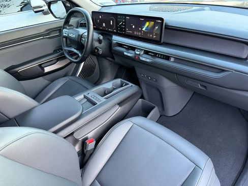 Used 2024 Kia EV9 Light Long Range image 24