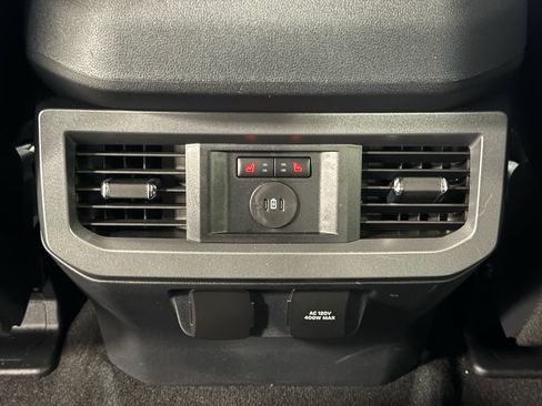 Certified 2024 Ford F250 Lariat w/ Lariat Ultimate Package image 32