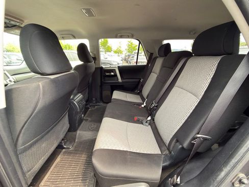 Used 2020 Toyota 4Runner SR5 AWD/4WD image 7