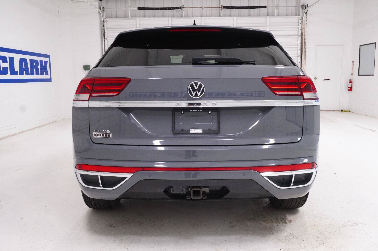 Used 2021 Volkswagen Atlas Cross Sport SE w/ Panoramic Sunroof Package FWD image 29