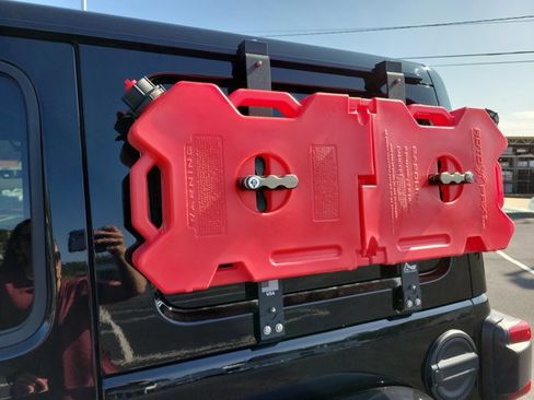 Used 2023 Jeep Wrangler Unlimited Rubicon w/ Xtreme 35 Tire Package image 11