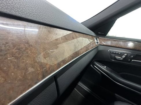 Used 2014 Mercedes-Benz E 350 4MATIC Sedan image 23