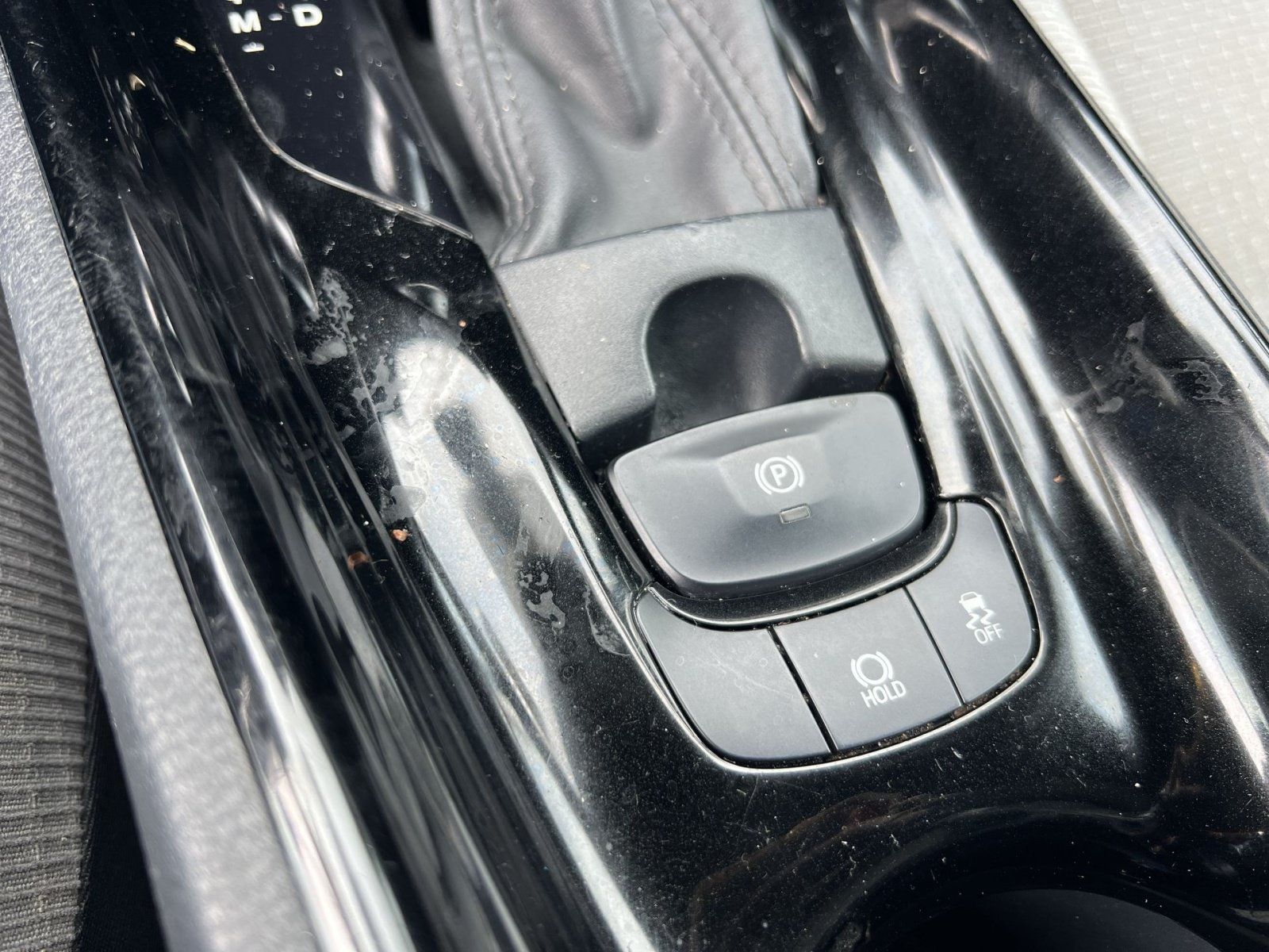 Used 2019 Toyota C-HR XLE FWD image 25