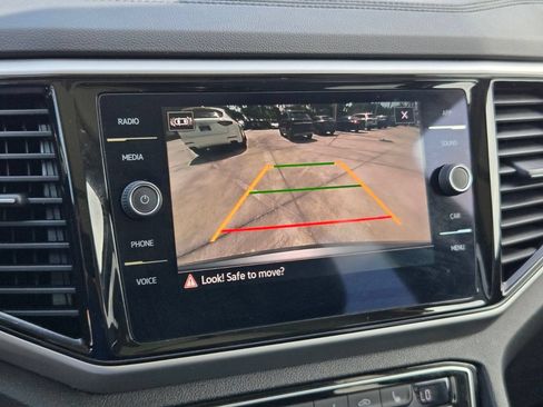 Used 2023 Volkswagen Atlas SE w/ Panoramic Sunroof Package FWD image 20