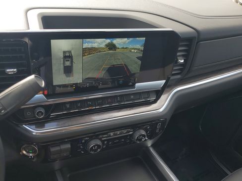 Used 2026 Chevrolet Silverado 3500 LTZ w/ LTZ Premium Package image 27