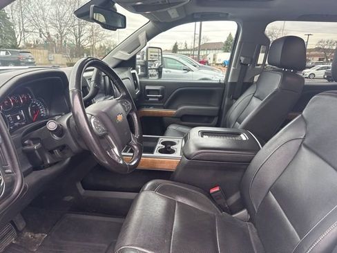 Certified 2018 Chevrolet Silverado 1500 LTZ w/ LTZ Plus Package image 11