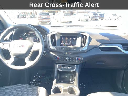 Used 2023 GMC Terrain SLE w/ Driver Convenience Package image 18