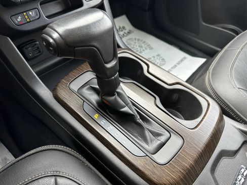 Used 2019 GMC Canyon Denali image 6