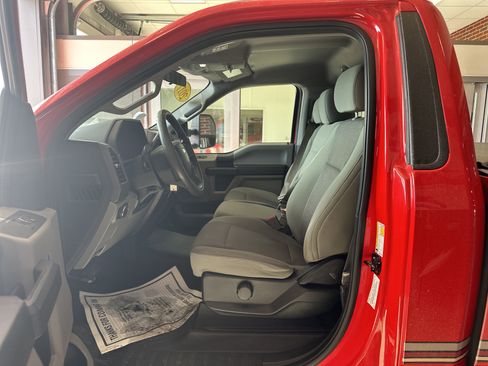 Used 2017 Ford F250 XL w/ Power Equipment Group image 5