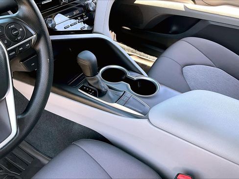 Used 2024 Toyota Camry LE w/ Convenience Package FWD image 16