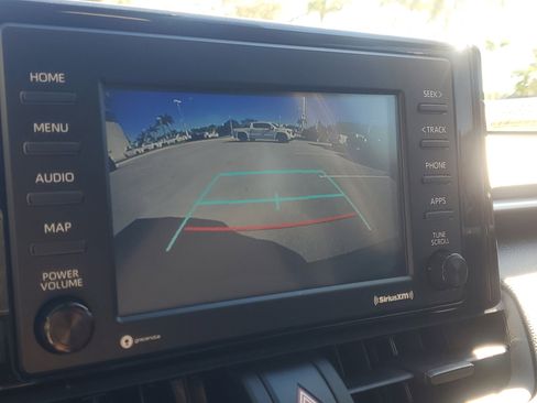 Used 2022 Toyota RAV4 XLE image 26