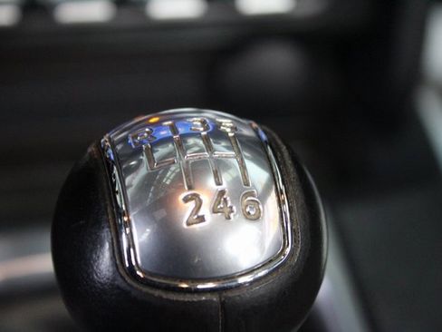 Used 2021 Ford Mustang Convertible image 19