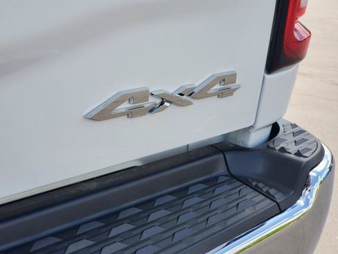 New 2026 RAM 2500 Big Horn AWD/4WD image 29