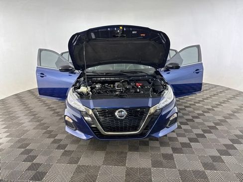 Used 2021 Nissan Altima 2.5 SR FWD image 11