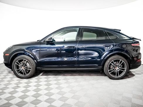 Certified 2021 Porsche Cayenne S image 2
