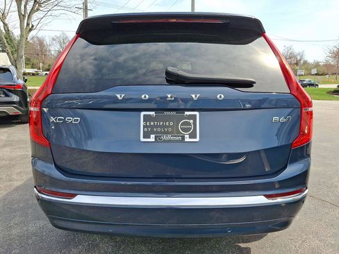 Used 2023 Volvo XC90 B6 Plus image 5