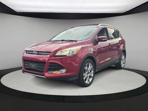 Used 2014 Ford Escape Titanium w/ Equipment Group 401A AWD/4WD image 4