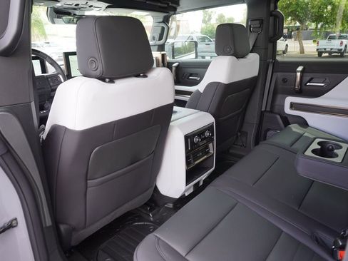 New 2025 GMC Hummer EV 2X image 10