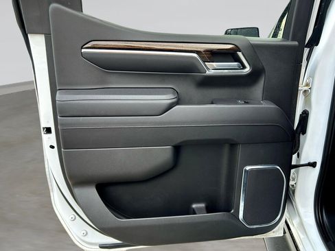 Used 2022 GMC Sierra 1500 Elevation image 25