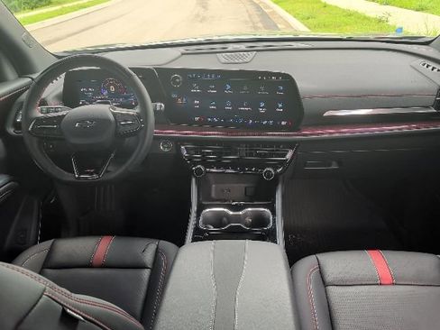 Used 2025 Chevrolet Traverse RS w/ LPO, Floor Liner Package AWD/4WD image 11
