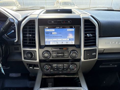 Used 2019 Ford F250 Lariat w/ Lariat Value Package image 18