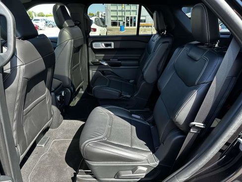Used 2024 Ford Explorer ST w/ Equipment Group 401A image 15