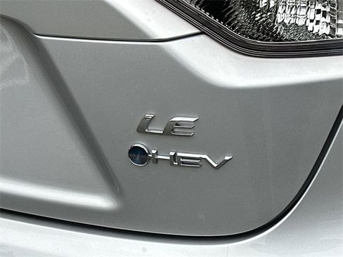 Certified 2025 Toyota Corolla LE image 5