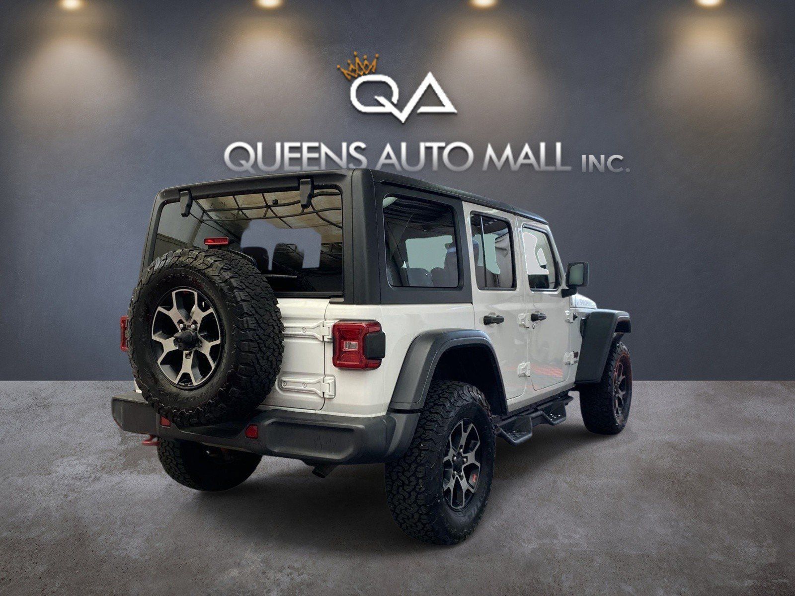 Used 2019 Jeep Wrangler Unlimited Rubicon AWD/4WD image 6