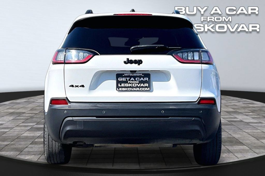 Used 2021 Jeep Cherokee Latitude Plus AWD/4WD image 4