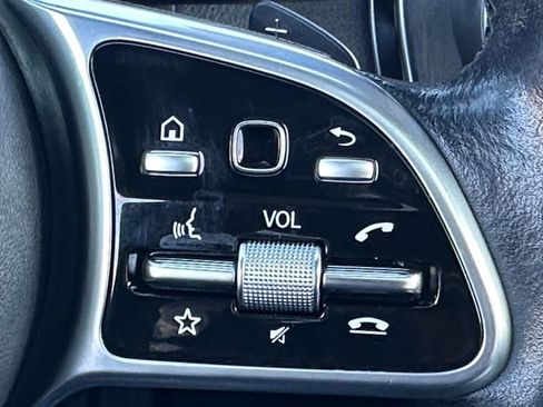 Used 2020 Mercedes-Benz GLC 300 4MATIC image 20